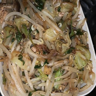 豚生姜野菜炒めの胡麻味噌和え